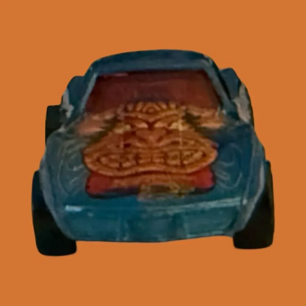 Vintage Mattel 1975 Hot Wheels Blue Red Tiki Corvette Stingray Die Cast Car